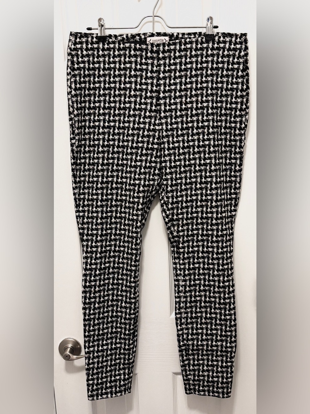 Nanette Lepore Black & White Houndstooth Stretch Pants